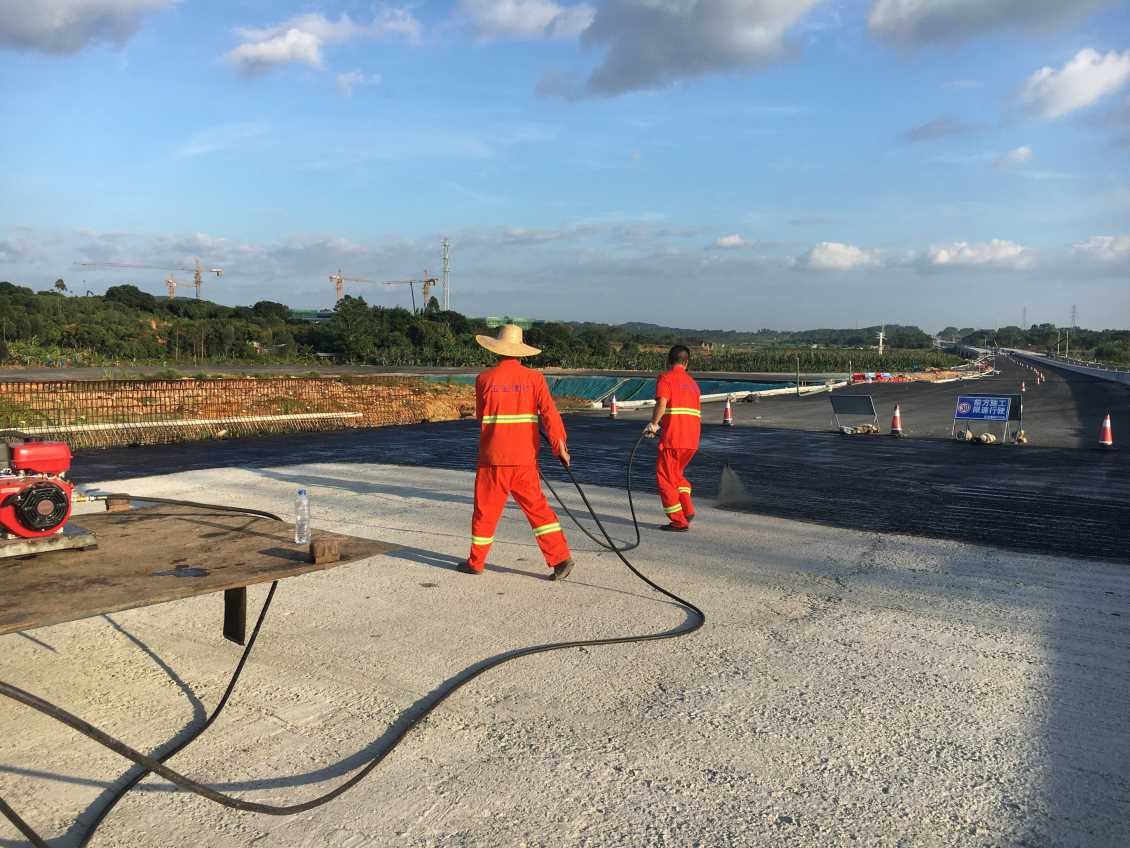 溶剂型防水施工