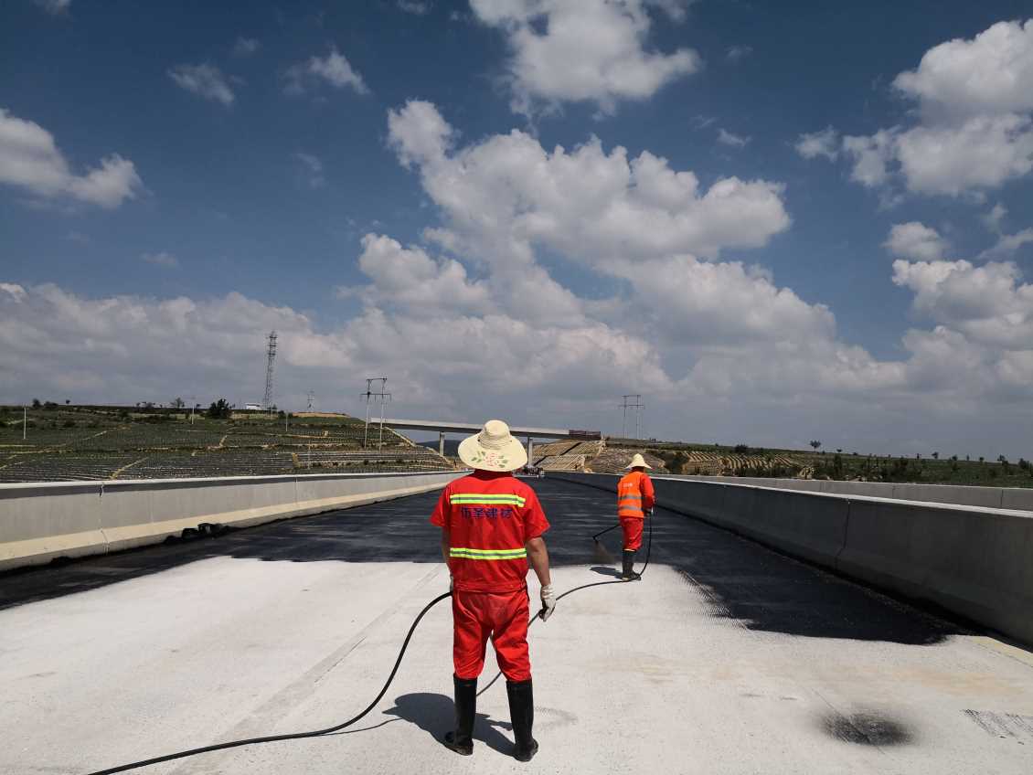 反应型防水施工