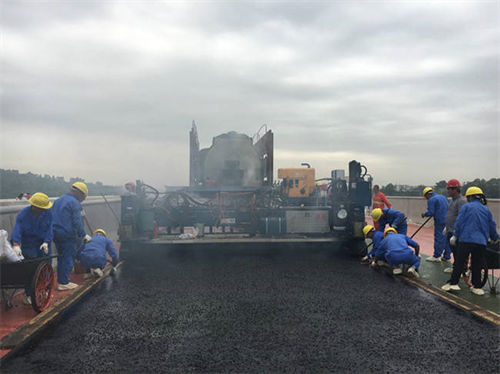 成都凤凰钢桥浇筑式铺装